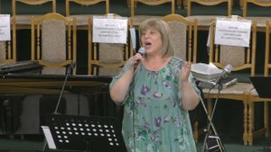 "Я иду за Иисусом"(соло).