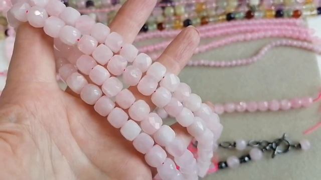 РАБОТАЮ С РОЗОВЫМ КВАРЦЕМ. смотреть онлайн