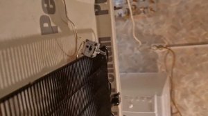 Холодильник Бош.Вздулась стенка.