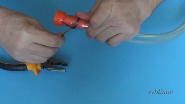 Как закрепить поливочный шланг!