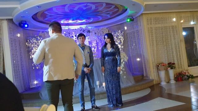 Свадьба братика Вовы. Медляк жениха и невесты. смотреть онлайн