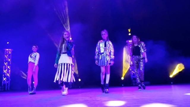 ПРЕМЬЕРА ПЕСНИ "БЕЗ СТАНДАРТОВ |Open Kids КРУПНЫМ ПЛАНОМ| MILENA WAY смотреть онлайн