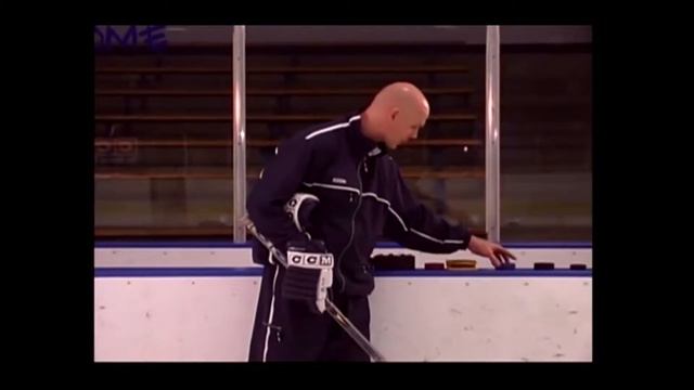 Виды шайб. Хоккей. Работа с клюшкой. смотреть онлайн