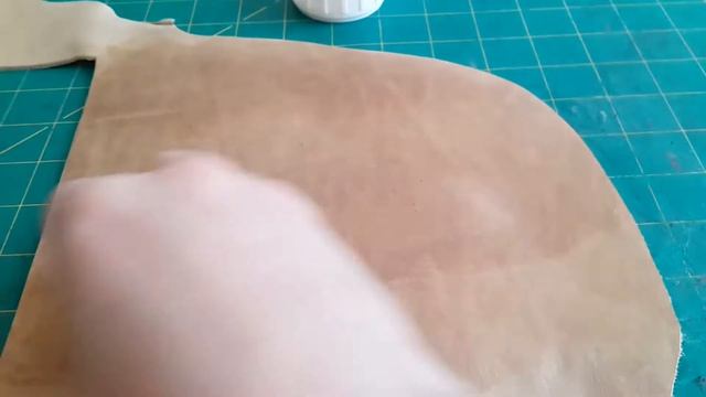 Обработка кожи эмульсией Elixir от Kenda Farben смотреть онлайн