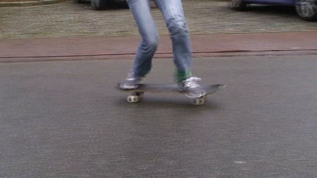 Rainy skateboarding + Rats смотреть онлайн