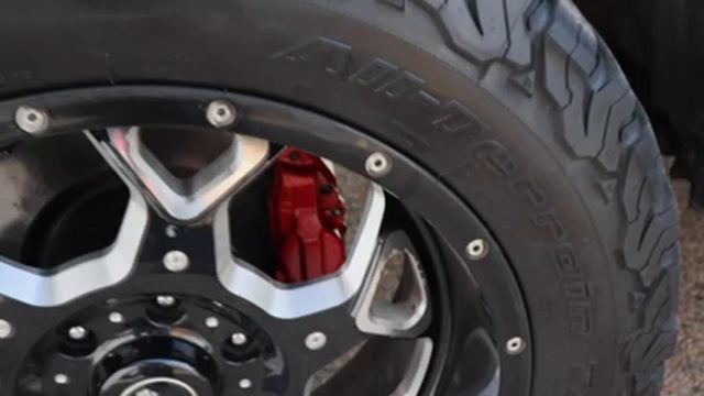 Painting The Brake Calipers On A 2014 Toyota Tundra, Platinum CrewMax смотреть онлайн