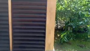 Беседка с системой деревянных жалюзи