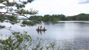 Тест походного плавсредства за 400 ₽. Выдерживает 4 человек и помещается в дамскую сумочку.