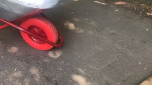 КОЛЕСО ДЛЯ ТАЧКИ САДОВОЙ И СТРОИТЕЛЬНОЙ ИЗ ИННОВАЦИОННОГО МАТЕРИАЛА: КОМПАУНД PU.