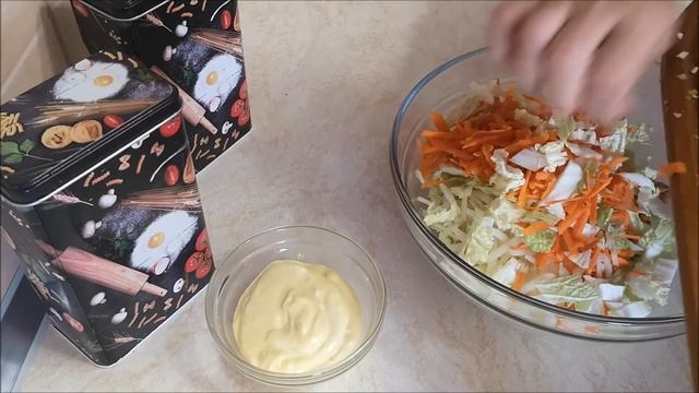 Салат с ПЕЧЕНЬЮ ТРЕСКИ. Необычная подача. ПОЛЕЗНЫЙ САЛАТ. Вкусно и быстро!!!