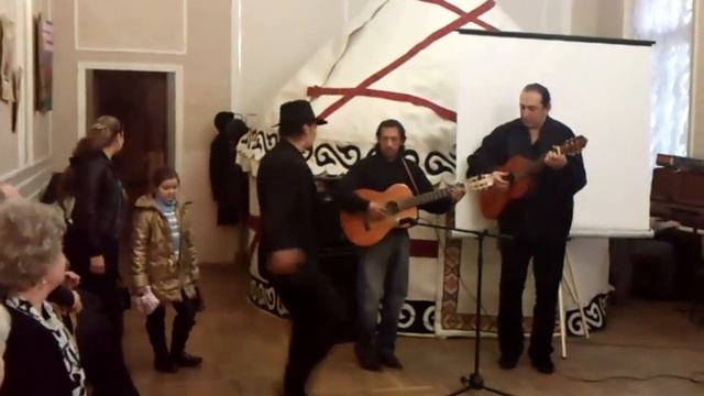 Цыган танцует чечетку смотреть онлайн