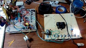 Разборка филаментной лампы молотком. Извлечение элементов. Пуск от бл-г генератора. Полярность важн