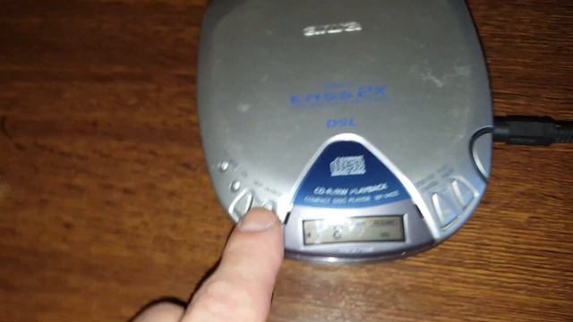 Aiwa XP-V422. CD плеер. смотреть онлайн