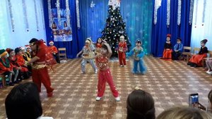 Восточный танец в детском саду Малыш. Сафарова Аружан