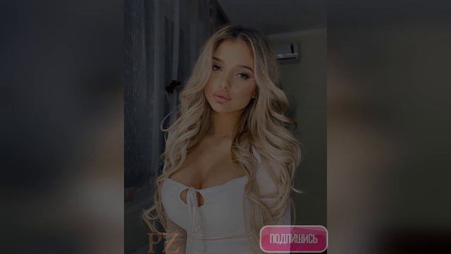 Русская Блондинка космической красоты смотреть онлайн