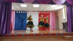 Русско-народный танец  "Зачем это лето"