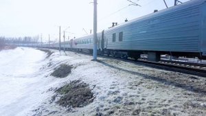 Электровоз ЭП2К-404 с поездом №22 Москва-Лабытнанги