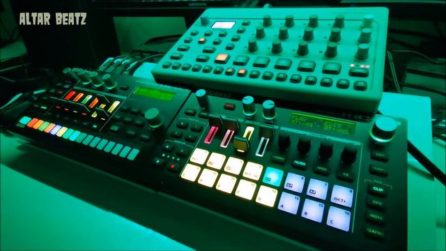 Using Acapella's with the MC-101 resulted in the song: 'ALONE' смотреть онлайн