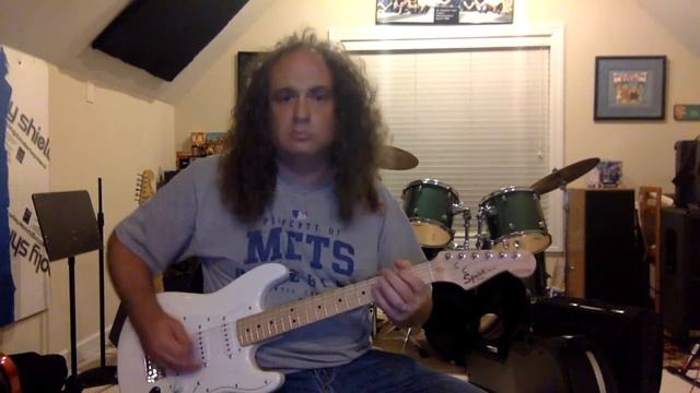 My Squier Mini смотреть онлайн