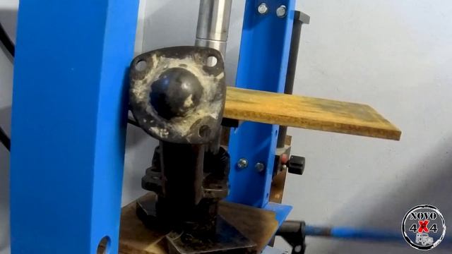 Замена ступичных подшипников IVECO на Ниве смотреть онлайн