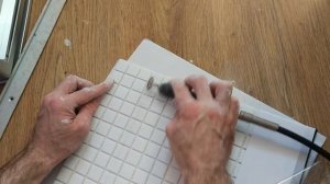 Укладка мозаики на оконные откосы.  Оконные откосы из мозаики