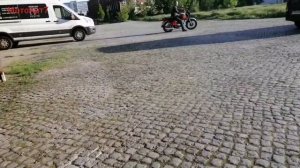 Задняя передача на ИЖ Планета 5. Мотоцикл едет назад и вперёд.