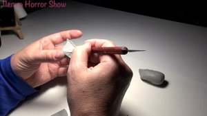 Лепка и СТРАШНЫЕ ИСТОРИИ. ПИРАМИДОГОЛОВЫЙ В СУМЕРЕЧНОМ СЛОЕ