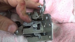 Замок двери багажника УАЗ Патриот. Мучаюсь