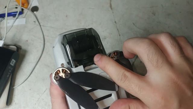 MAVIC MINI INSERT REMOVE GIMBAL PROTECTION PLASTIC смотреть онлайн