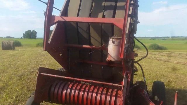 Пресс-подборщик ПРП-1.6. Клевер и костер. Давление 7 атм. смотреть онлайн