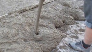 Заливка пола  полистиролбетоном на грунт