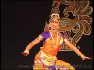 Бхаратанатьям - священный индийский танец