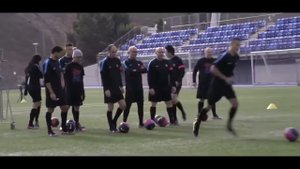 Роналду переоделся в бомжа и сыграл в футбол !
