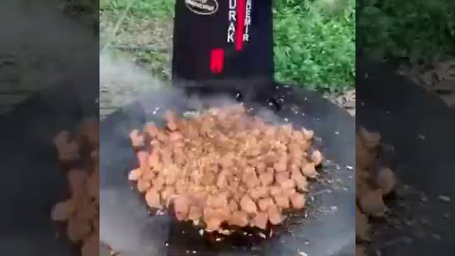 Парень шикарно готовит смотреть онлайн