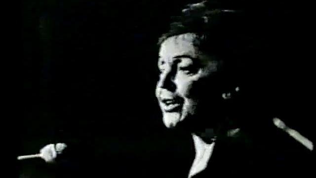 Edith Piaf sings "Milord" смотреть онлайн