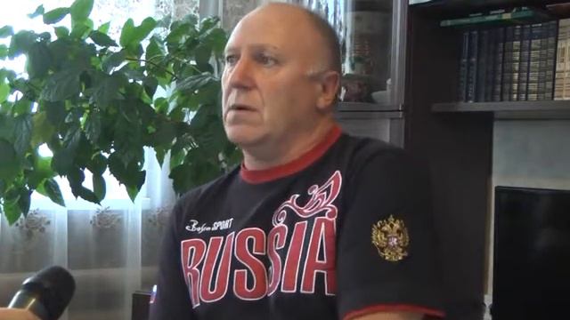 Сергей Гусев - самый активный болельщик ФК НИКА смотреть онлайн