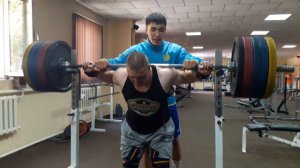 Как правильно приседать со штангой. Присед 220