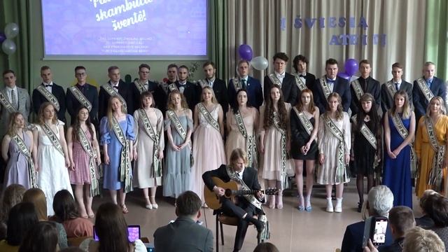 Последний звонок прозвенел для выпускников гимназии „VERDENĖS“ смотреть онлайн