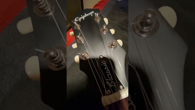 2022 Epiphone classic worn SG P90 смотреть онлайн