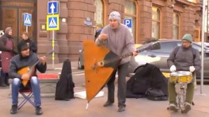Трио музыкантов Колхозный панк