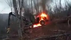 Загорелся а потом взорвался харвестер