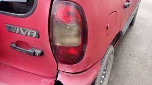 Нива Шевроле - противотуманные фары, ОООЧЕНЬ долгая установка. Новая полка багажника, уплотнитель.
