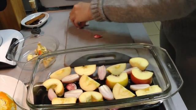 Гусь в духовке с яблоками и апельсинами. Рецепт на Рождество - Гусь, Утка в духовке. смотреть онлайн