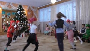 Танец разбойников Жемчужинка.mp4