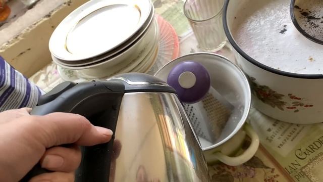 ЭТО УЖАС!!!/КУПИЛА ЗАБРОШЕННУЮ ДАЧУ/УБОРКА В СТАРОМ ДАЧНОМ ДОМЕ/УБОРКА И РАСХЛАМЛЕНИЕ СТАРОГО ДОМА