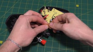 ГЕНИАЛЬНАЯ ИДЕЯ САМОДЕЛКИ ИЗ ЗАРЯДКИ ОТ ШУРУПОВЕРТА!