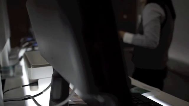 HP Passport 1912nm Internet Monitor - http://es.engadget.com смотреть онлайн