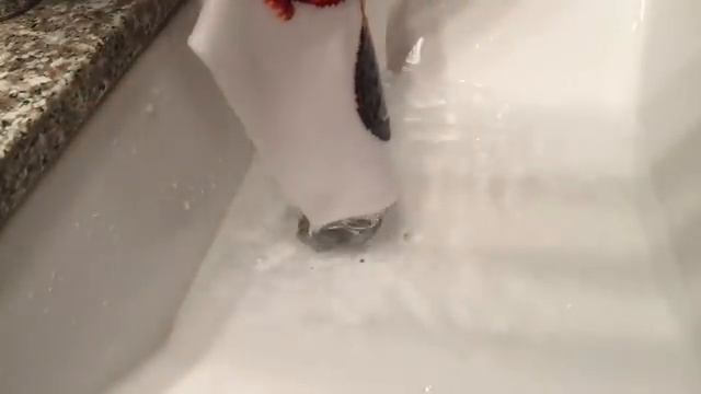 35. Стирка канвы с нанесенным рисунком. Петушок. Окончание. Вышивка крестиком. Cross stitch. смотреть онлайн