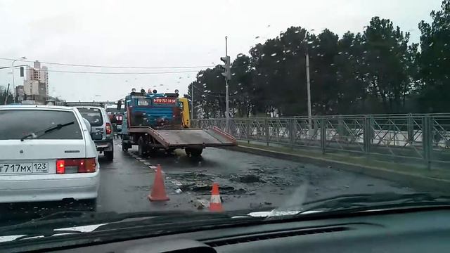 автобус сгорел в Сочи \ Bus burnt in Sochi смотреть онлайн