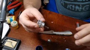 Фанарик из фикс Прайс за 200р переделка под светодиод 3w.